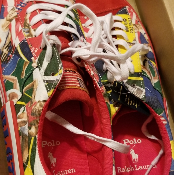 Shoes - Picture 2 of 4